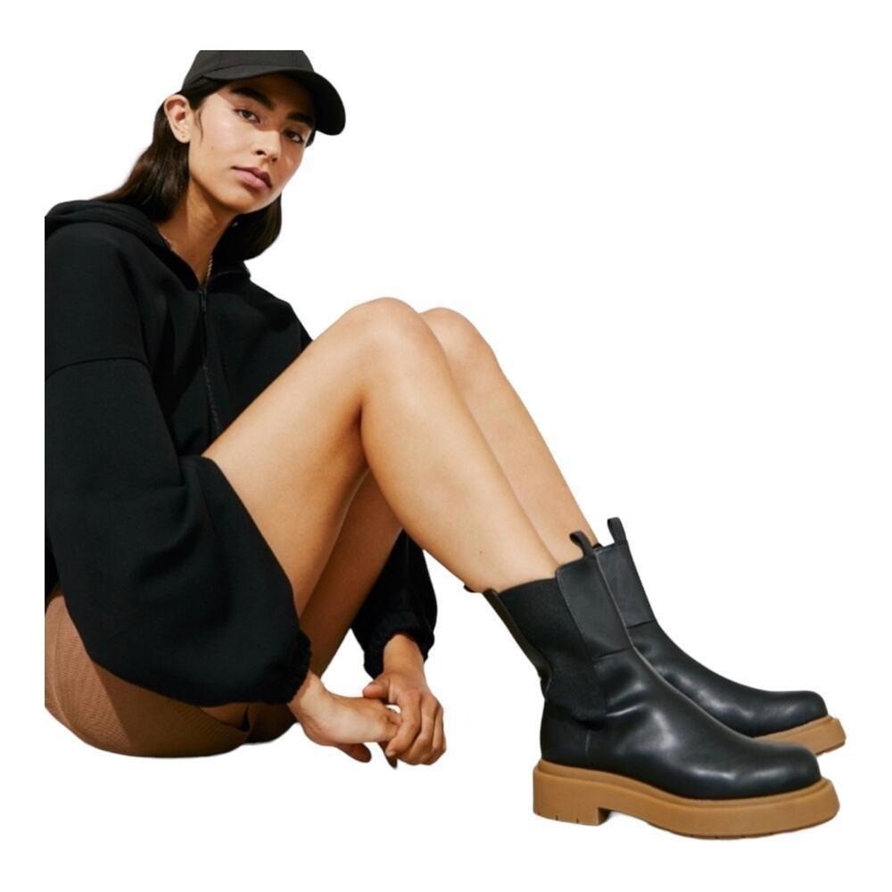 H&M Boots Size 8 Black Howler Chelsea Platform Lug Sole Mid-Calf Chunky - Picture 4 of 9